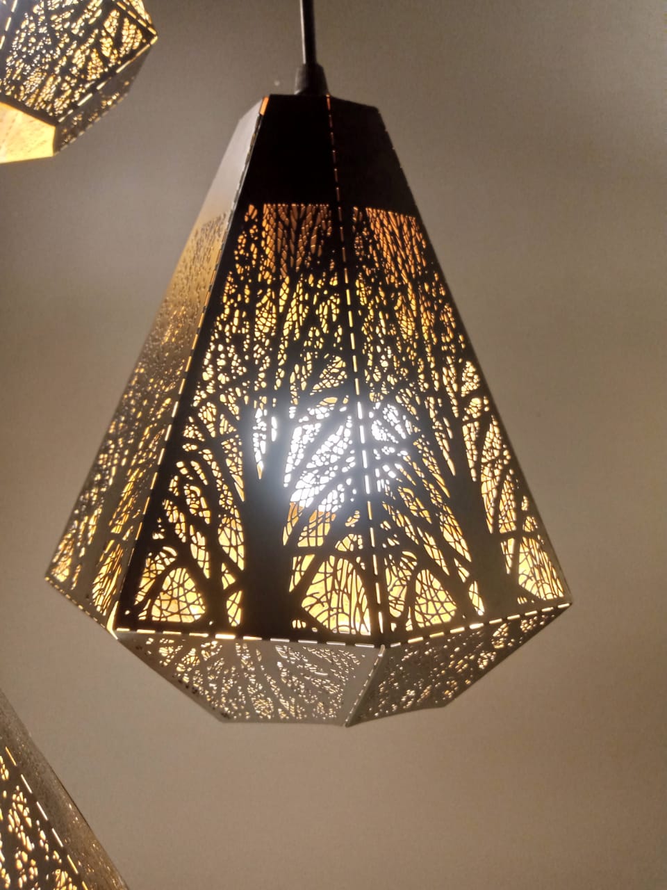 NEST PATTERN PENDANT LIGHT